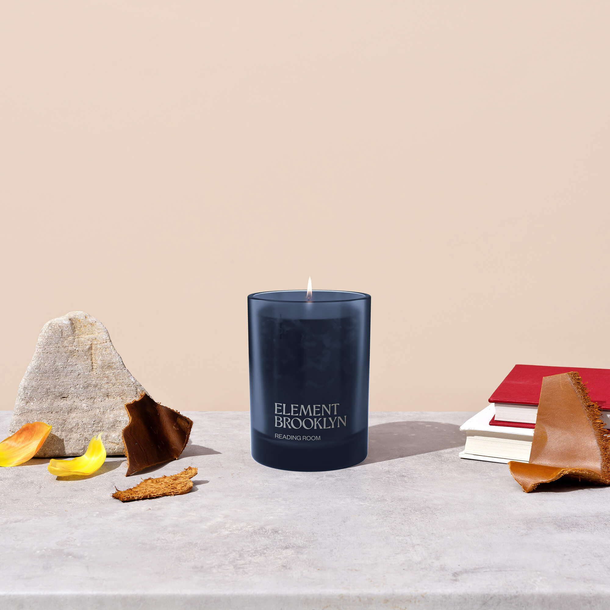 Reading Room Candle - Image 5